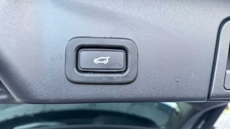 Land Rover Range Rover Evoque 2.0 D180 R-Dynamic SE 5dr Auto Diesel Hatchback